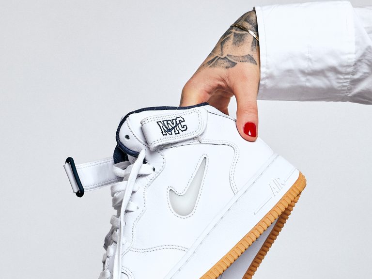 Ne hagyd ki a kultikus Air Force 1 Mid Jewel dupla megjelenését!